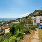 Domus Sardegna Vista Mare Vakantiehuis *